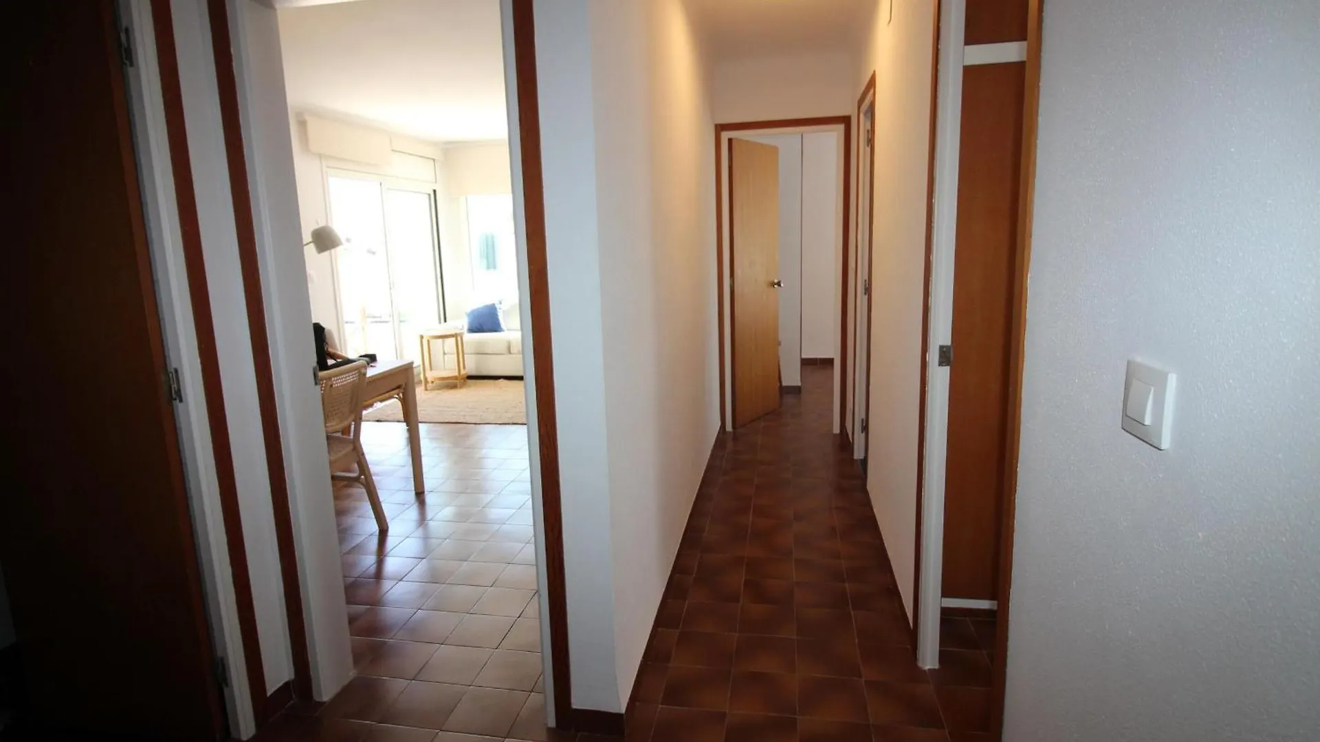 Mistral - Apartamento Acogedor, Luminoso Y De Ambiente Moderno Con Terraza Vista Mar. - Es-228-143 Llança Daire