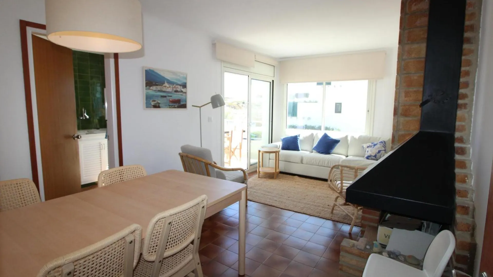 Mistral - Apartamento Acogedor, Luminoso Y De Ambiente Moderno Con Terraza Vista Mar. - Es-228-143 Llança İspanya