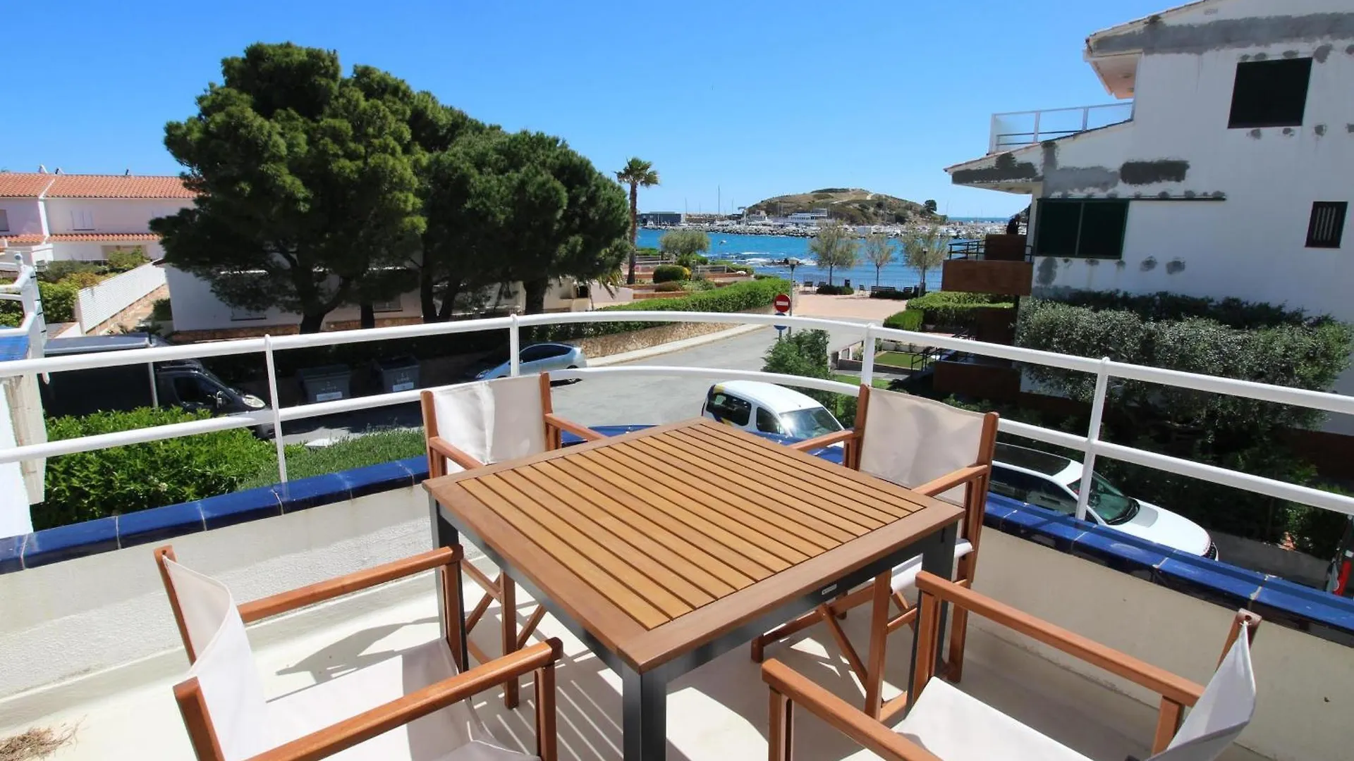 Mistral - Apartamento Acogedor, Luminoso Y De Ambiente Moderno Con Terraza Vista Mar. - Es-228-143 Llanca